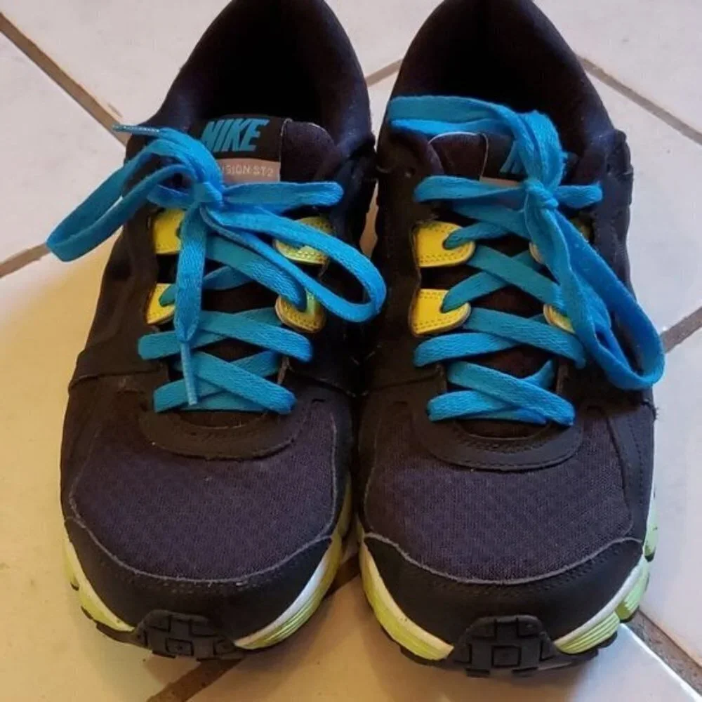 Nike Shoes Dual Fusion Mens size 9 running shoes Sneakers black sneakers